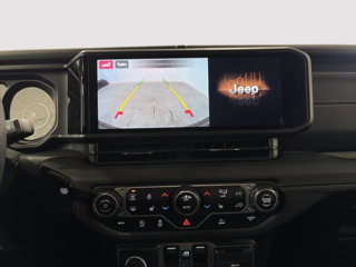 2024 Jeep WRANGLER 4-Door SAHARA in Saint-Hyacinthe, Quebec - 6 - w320h240cpx