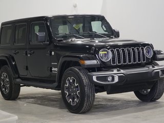Jeep WRANGLER 4-Door SAHARA 2024 à Saint-Hyacinthe, Québec - 3 - w320h240cpx