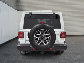 Jeep Wrangler 4-Door SAHARA 2026 à Saint-Hyacinthe, Québec - 3 - w320h240cpx