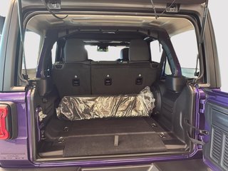2026 Jeep Wrangler 4-Door RUBICON in Saint-Hyacinthe, Quebec - 5 - w320h240cpx