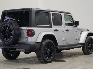 Jeep Wrangler 4xe SAHARA 2024 à Saint-Hyacinthe, Québec - 4 - w320h240cpx