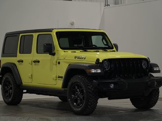 Wrangler Willys 4X4 Toit-Rigide 2023 à Saint-Hyacinthe, Québec - 3 - w320h240cpx