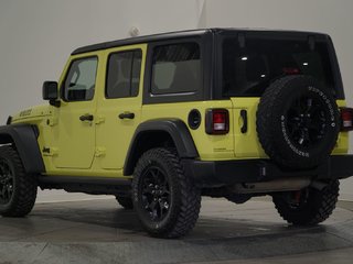 Wrangler Willys 4X4 Toit-Rigide 2023 à Saint-Hyacinthe, Québec - 6 - w320h240cpx