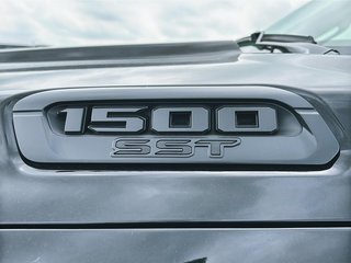 2025 Ram 1500 WARLOCK in Saint-Hyacinthe, Quebec - 5 - w320h240cpx