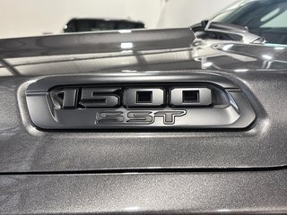Ram 1500 WARLOCK 2025 à Saint-Hyacinthe, Québec - 5 - w320h240cpx