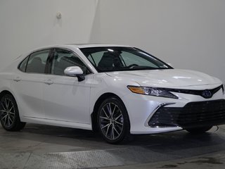 2022  Camry Hybrid CAMRY XLE HYBRID in Saint-Hyacinthe, Quebec - 3 - w320h240cpx