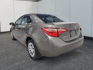 2017 Toyota Corolla LE in Saint-Hyacinthe, Quebec - 4 - w320h240cpx