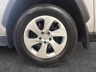 2022 Toyota RAV4 LE AWD LE AWD in Saint-Hyacinthe, Quebec - 6 - w320h240cpx