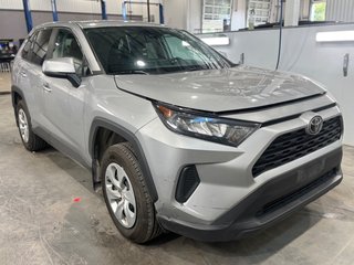 2022 Toyota RAV4 LE in Saint-Hyacinthe, Quebec - 2 - w320h240cpx
