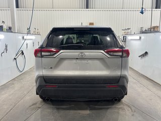2022 Toyota RAV4 LE in Saint-Hyacinthe, Quebec - 3 - w320h240cpx
