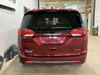 2017 Chrysler Pacifica Limited in Barrhead, Alberta - 4 - w320h240cpx