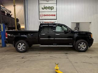 2014 GMC Sierra 3500HD Denali in Barrhead, Alberta - 2 - w320h240cpx