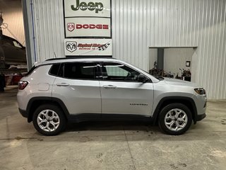 2025 Jeep Compass North in Barrhead, Alberta - 2 - w320h240cpx