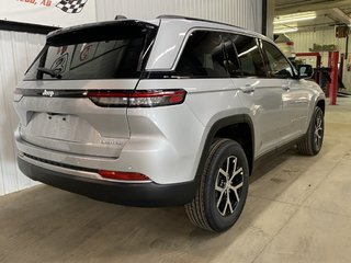2026 Jeep Grand Cherokee LIMITED in Barrhead, Alberta - 3 - w320h240cpx