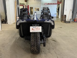 2017 Polaris SLINGSHOT MOTORBIKE in Barrhead, Alberta - 4 - w320h240cpx