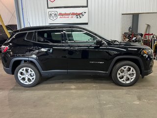 2024 Jeep Compass North in Barrhead, Alberta - 2 - w320h240cpx