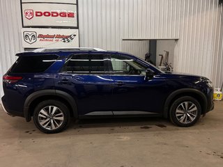 2023 Nissan Pathfinder SL in Barrhead, Alberta - 2 - w320h240cpx