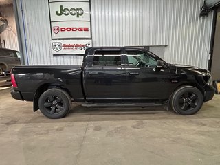 2018 Ram 1500 Big Horn Night Edition 4x4 Crew Cab in Barrhead, Alberta - 3 - w320h240cpx