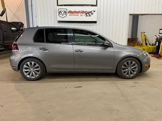 2012 Volkswagen Golf Highline diesel in Barrhead, Alberta - 2 - w320h240cpx