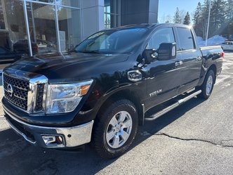 Nissan Titan Crew Cab SV 4X4 2017