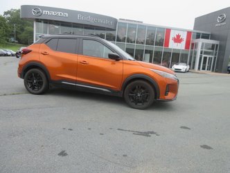 2022 Nissan Kicks SR