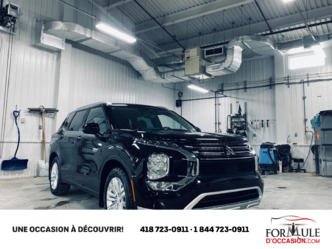 Mitsubishi OUTLANDER PHEV SEL 2023