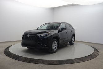 Toyota RAV4 LE 2021