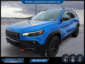 Cherokee Trailhawk awd.