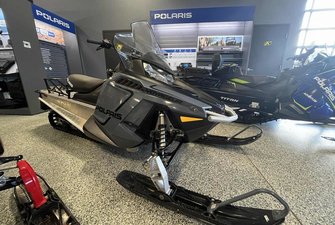 Polaris 550 INDY VOYAGEUR 144 E/S DEMARREUR ELECTRIQUE ! 2023