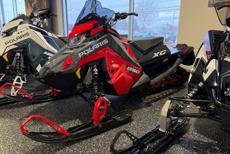 Polaris 850 INDY XC 137  2024