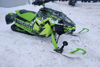 Arctic Cat ZR8000RR  2022