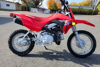 Honda CRF110F Semi-automatique à 4 rapports 2025