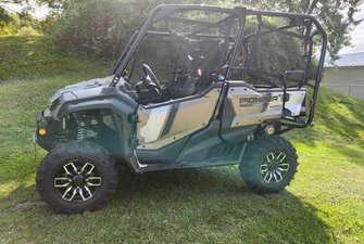 Honda Pioneer 1000-5P Trail  2024