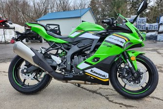 Kawasaki Ninja ZX-4RR KRT  2025