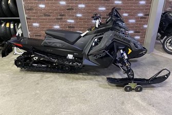 Polaris INDYVR1 BOOST 137 Shadow Gray / Gloss Black 2025