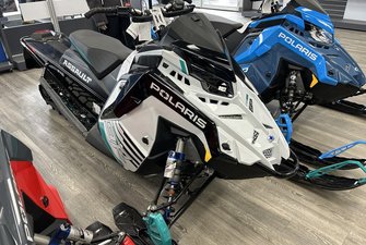 2025 Polaris SWITCHBACK 9R 146 E.S 2.0 WHITE METALLIC & RADIANT GREEN