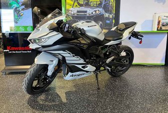 Kawasaki Ninja ZX-4RR  2025
