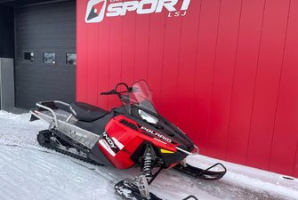 Centre du sport Lac-St-Jean à Alma | Snowmobile Polaris in our 