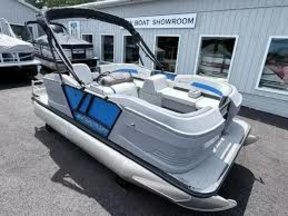 Smokercraft GX 16 R PONTON 16' ELECTRIC BLUE AVEC MOTEUR YAMAHA T9.9LP 2027