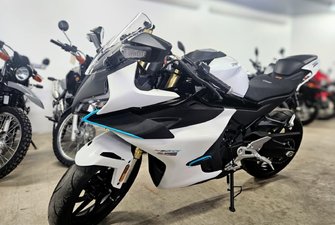 CFMOTO 300 SS  2024