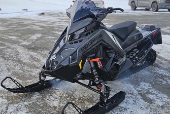 Polaris 850 Indy VR1 BOOST 137 DYNAMIX ÉDITION  2025