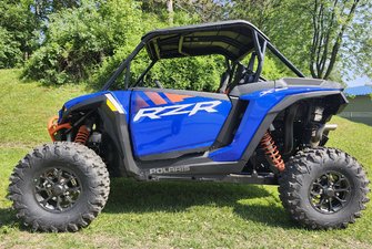 Polaris RZR XP 1000 Ultimate 2 PLACES 2025