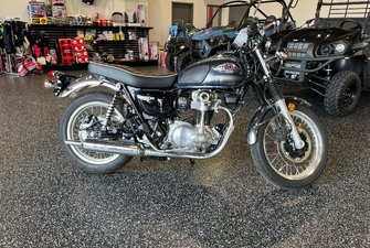 Kawasaki W800  2023