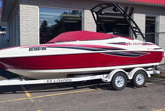 2006 Larson Senza 206 EMBARCATION OPEN DECK 20'