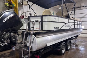 2018 Manitou 24 ENCORE PONTON 3 QUILLES DE LUXE, AVEC DEUX MOTEUR