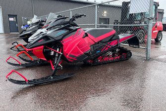 2023 Yamaha Sidewinder XTX SE