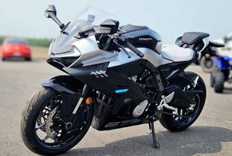 CF Moto 675SS  2025