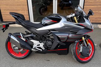 2026 CFMOTO 300 SS