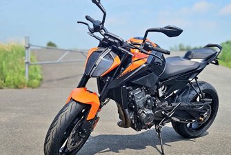2022 KTM DUKE  890