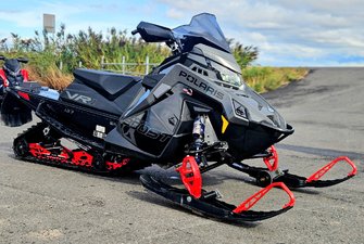 Polaris 850 Indy VR1 BOOST 137 DYNAMIX EDITION in.  0